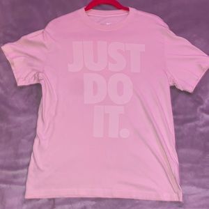 Nike Just do it T Size M Light Pink
